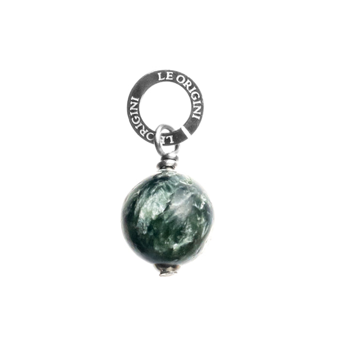 Charm Serafinite